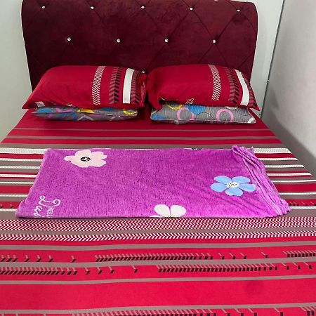 Klia Redza Homestay Kota Warisan Malay Only Sepang Exterior photo